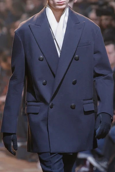 Look 98